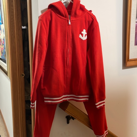 Boys jogger suit, size 7/8 for the hoodie and size 8 for the pants - Picture 7 of 7